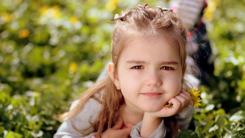 ¿A qué edad se le ponen los zarcillos a las niñas en Alemania?